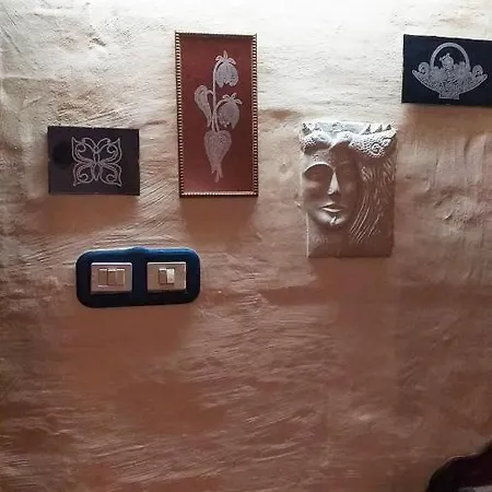 Art House *
